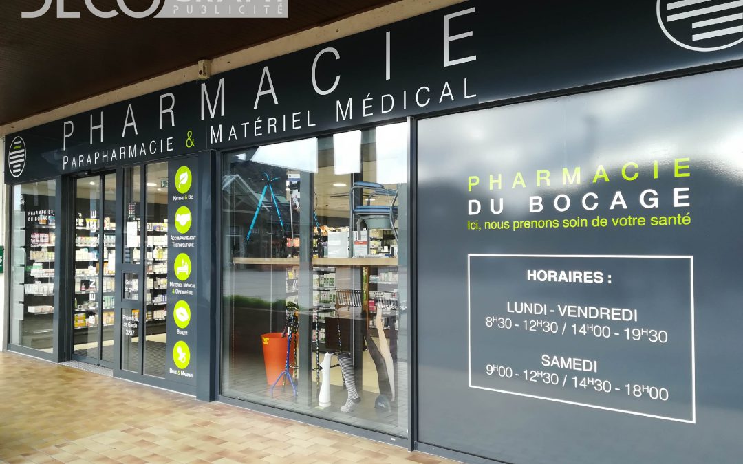 Pharmacie : Enseigne, signalétique et vitrophanie