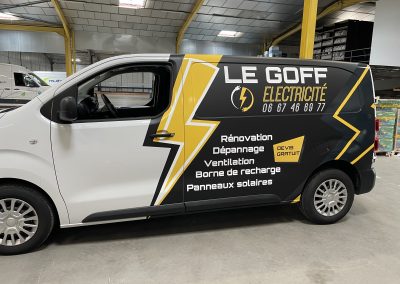Entreprise d&rsquo;électricité : Semi-covering d&rsquo;un véhicule