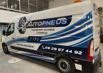 Changement de pneus à domicile :  Semi-covering