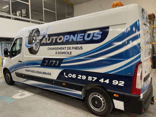 Changement de pneus à domicile :  Semi-covering