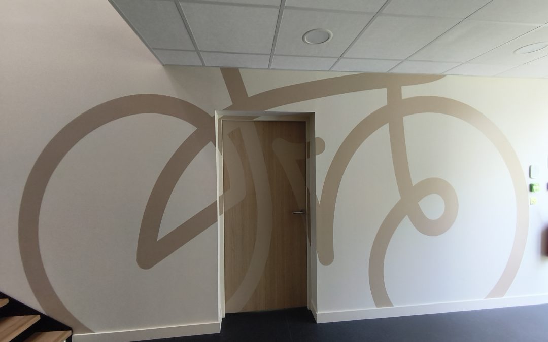 Agence de voyages à vélo : Décoration murale