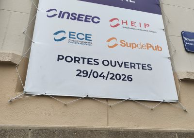 Campus : Bâche